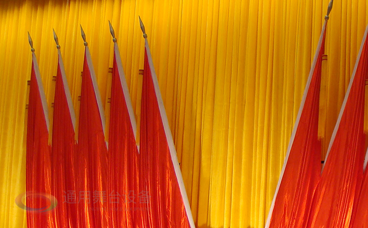 舞臺(tái)阻燃幕布技術(shù)升級(jí)，安全與創(chuàng)新并重